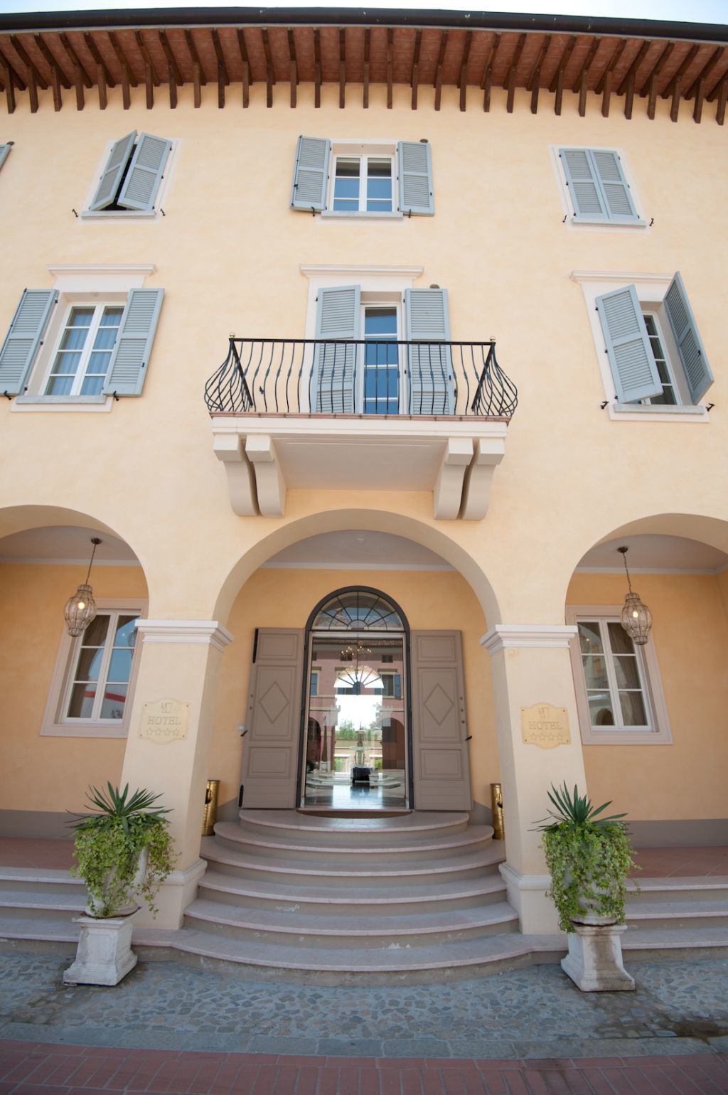 Matilde Di Canossa Golf Spa & Hotel Resort Реджонель-Эмилия Экстерьер фото