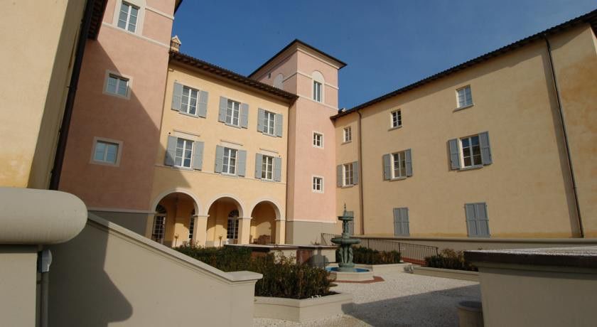 Matilde Di Canossa Golf Spa & Hotel Resort Реджонель-Эмилия Экстерьер фото
